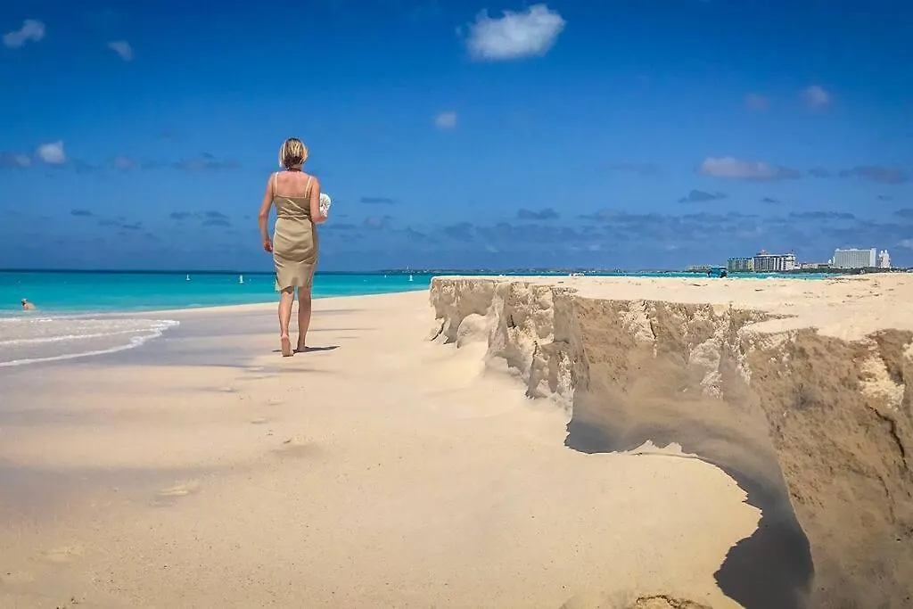 Affordable Family Apartment Only 350 Yards From Eagle Beach Palm Beach Aruba